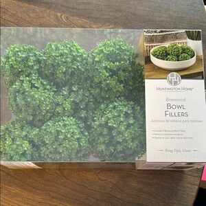 9 Boxwood Bowl Fillers